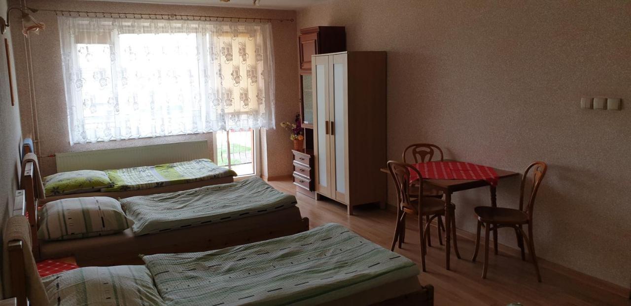 Wynajem Pokoi Dla Firm Appartement Libiaz Buitenkant foto